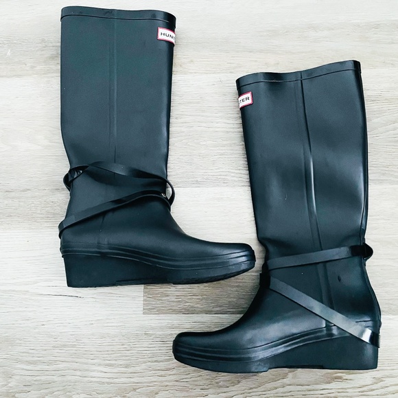 Hunter Black Wedge Andora Rain Boots 8
